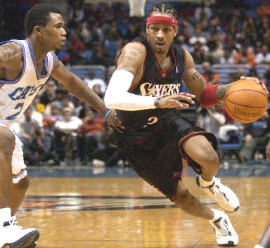 篮球勇士替补球员贡献关键分数（勇士替补挺身而出砍下关键得分）