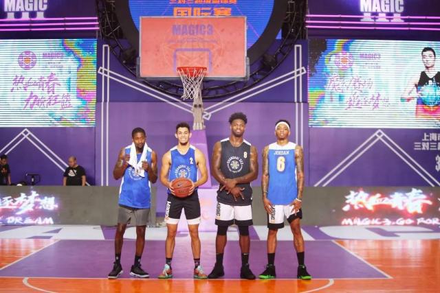 袁心玥回重庆休养！伤病太严重，能否继续为中国女排效力？（袁心玥回渝休整：伤情不容乐观，能否继续为中国女排出战？）