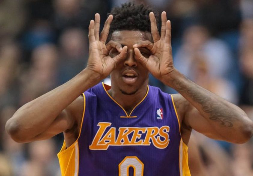 内马尔：我膝盖受伤就被批评酗酒爱玩，罗德里也为此艰难恢复（内马尔：膝伤后被质疑酗酒爱玩，罗德里也经历艰难恢复）