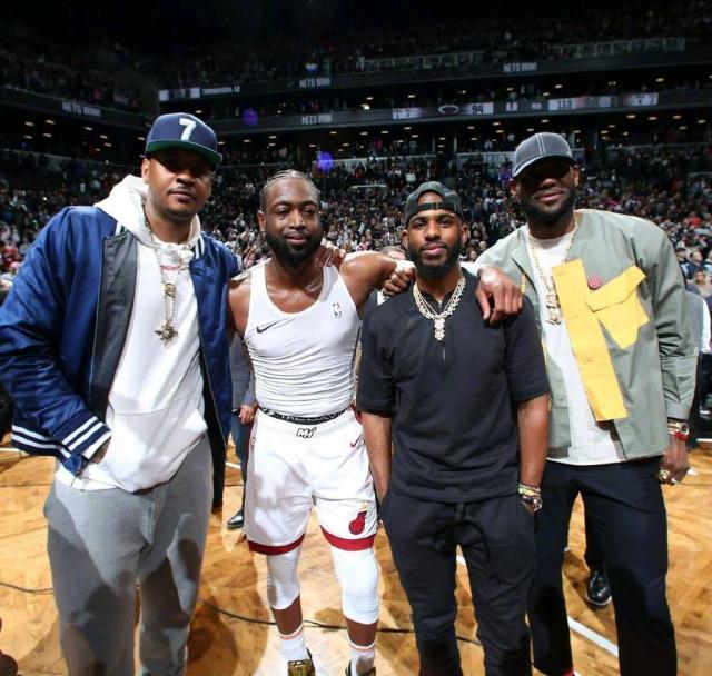 申军：二转前出现经济困难；球员从这走向豪门也是西海岸成功（申军：二转前资金吃紧；输送球员赴豪门亦是西海岸的成功）